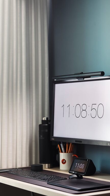 Tips for Creating a Relaxing and Productive Home Office Space